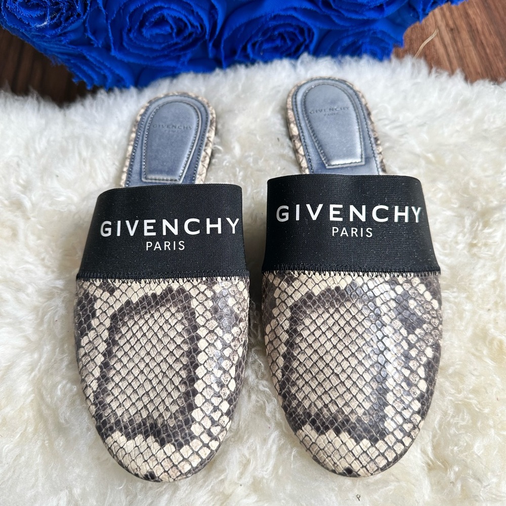 - [ ] Givenchy Bedford flat mule stone grey size 381/2